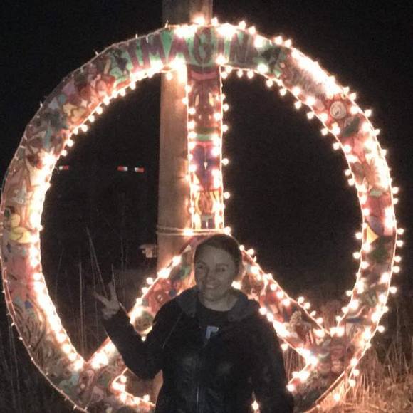 Meet your Posher, Amanda - Picture 1 of 10